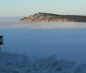 Sis, kar ve dağın buluşması