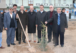 AK Parti’den 300 fidan