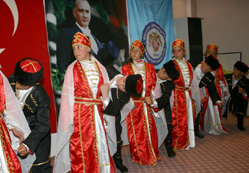 Lösemili çocuklar eğlendi