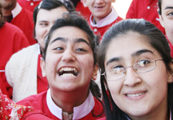 Özürlü çocuklar tarımla eğitiliyor