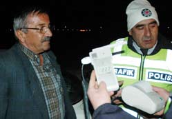 Alkollü sürücüye 448 YTL ceza