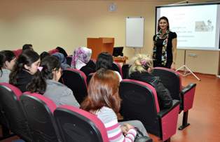 Selçuklu Tıp personeline eğitim veriyor