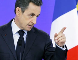 Sarkozy'den ikinci Suriye atağı