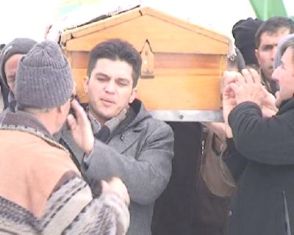 Soba kurbanı sağlık görevlisi defnedildi