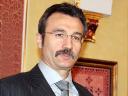 "Hürmetlerimi sundum"