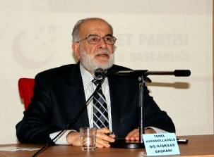 Karamollaoğlu: İslam alemi liderini kaybetti