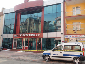 Konya’da bir iş yeri kurşunlandı