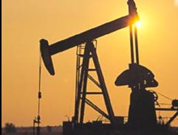 Petrol ve dolar tırmanışa geçti
