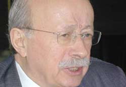 Başyazar Ekşi ıkındıkça ıkınıyor