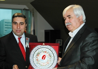 Kombassan'a, Vergi Dairesi'nden plaket