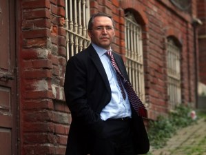 Yeni Şafak yazarı PKK'yı "ülke" yaptı!