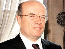 Davutoğlu'na tanıdık yardımcı geldi
