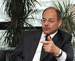 Üniversite hocasına sözleşmeli model