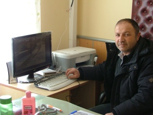 Köylerini internetten izliyorlar