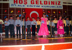 Özel Lale'de okuma sevinci