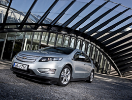 Yılın en iyi otomobil ödülünü aldı