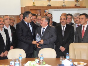 Fukaralık ve yokluk kaderimiz olmayacak