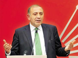 Yüzümüzde Atatürk ve Baykal var