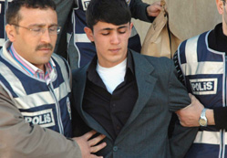 Gasp cinayeti zanlısı, adliyede