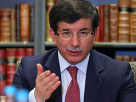 Davutoğlu, Annan ile Suriye'yi görüştü