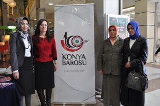 Kadınların yasasıda  var