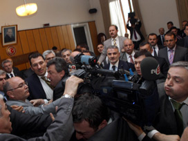 4+4+4 sistemi komisyondan geçti!