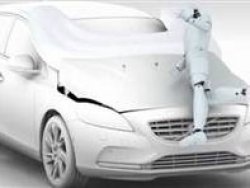 Volvo'dan arabanın dışına airbag