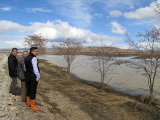 Ekili araziler sular altında kaldı