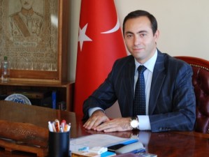 Sarayönü'nde 200 öğrenciye 30 bin lira yardım