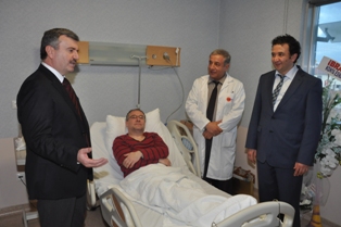 Akyürek'ten Medline hastanesine ziyaret
