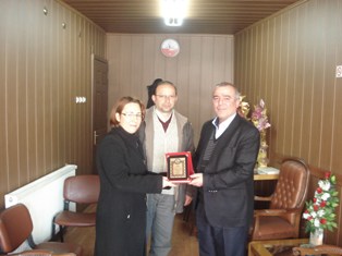 Sivil toplum kuruluşlarına teşekkür plaketi