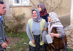 Kamyonun altında kaldı