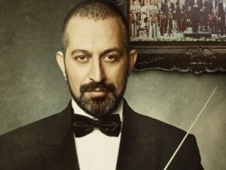 Cem Yılmaz: Ahu'yu eve kapattım