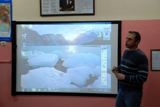 Akıllı tahta kullanımı yaygınlaşıyor