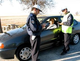 Vekiller artık trafikde de dokunulmaz!
