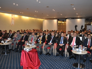 Kayıt dışı istihdam hızlı azalıyor