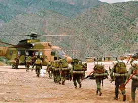 Bitlis'te 15 kadın terörist öldürüldü