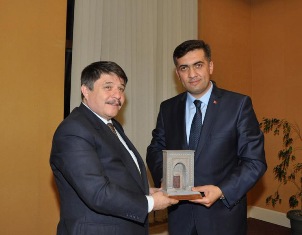 Tanrıverdi, Meram heyetiyle bir araya geldi
