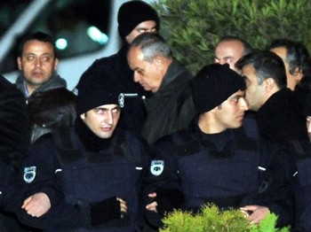 İlk kez hakim karşısında