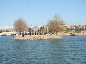 Adalar küçülüyor!