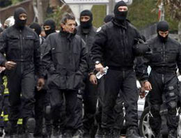 Fransa'da İslamcı avı!