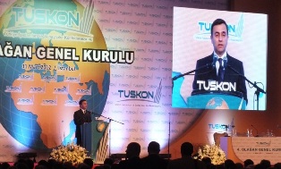 Cesur, ödülünü Erdoğan’dan aldı