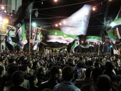 Suriye'de askerler kentlerden çekiliyor