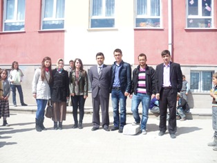 Gençlerden kütüphane seferberliği