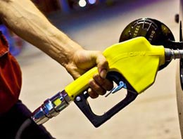 Benzin tabelada başka pompada başka