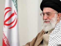 Düşmanlar tarafından sürekli tehdit ediliyoruz