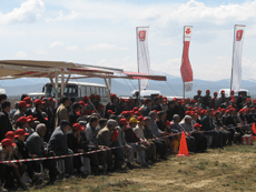 Önder Otomotivden çiftçiye şenlik
