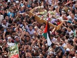 Esad sivilleri kurşuna dizdi