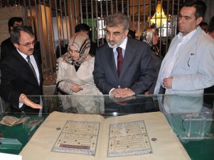 Yıldız, Mevlana Müzesi'ni ziyaret etti