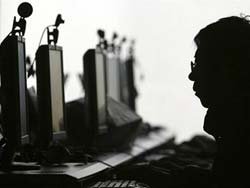 İnternetin fazlası zarar